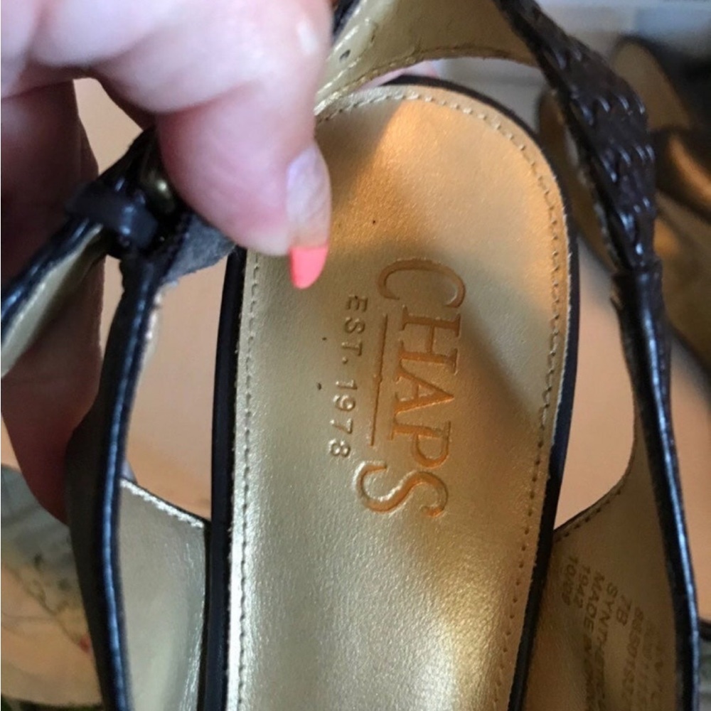 CHAPS Size 7 Brown Sling Back Wedge Heels - Picture 7 of 7